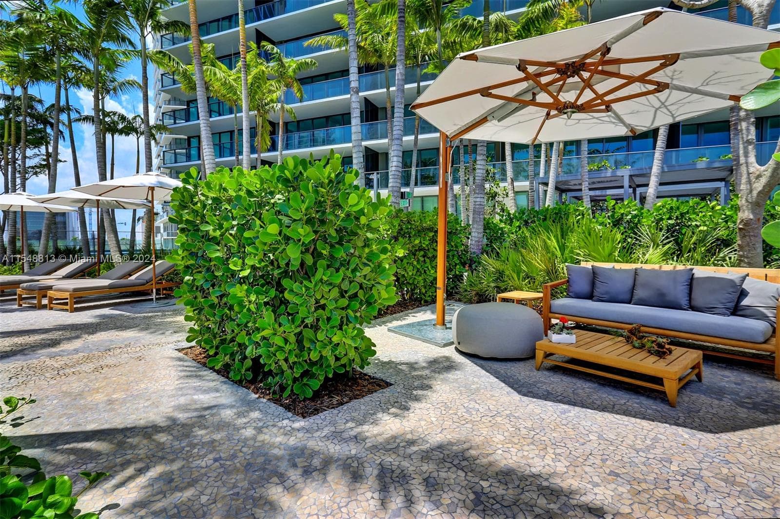 480 NE 31st St # 2202, Miami FL 33137 — 60