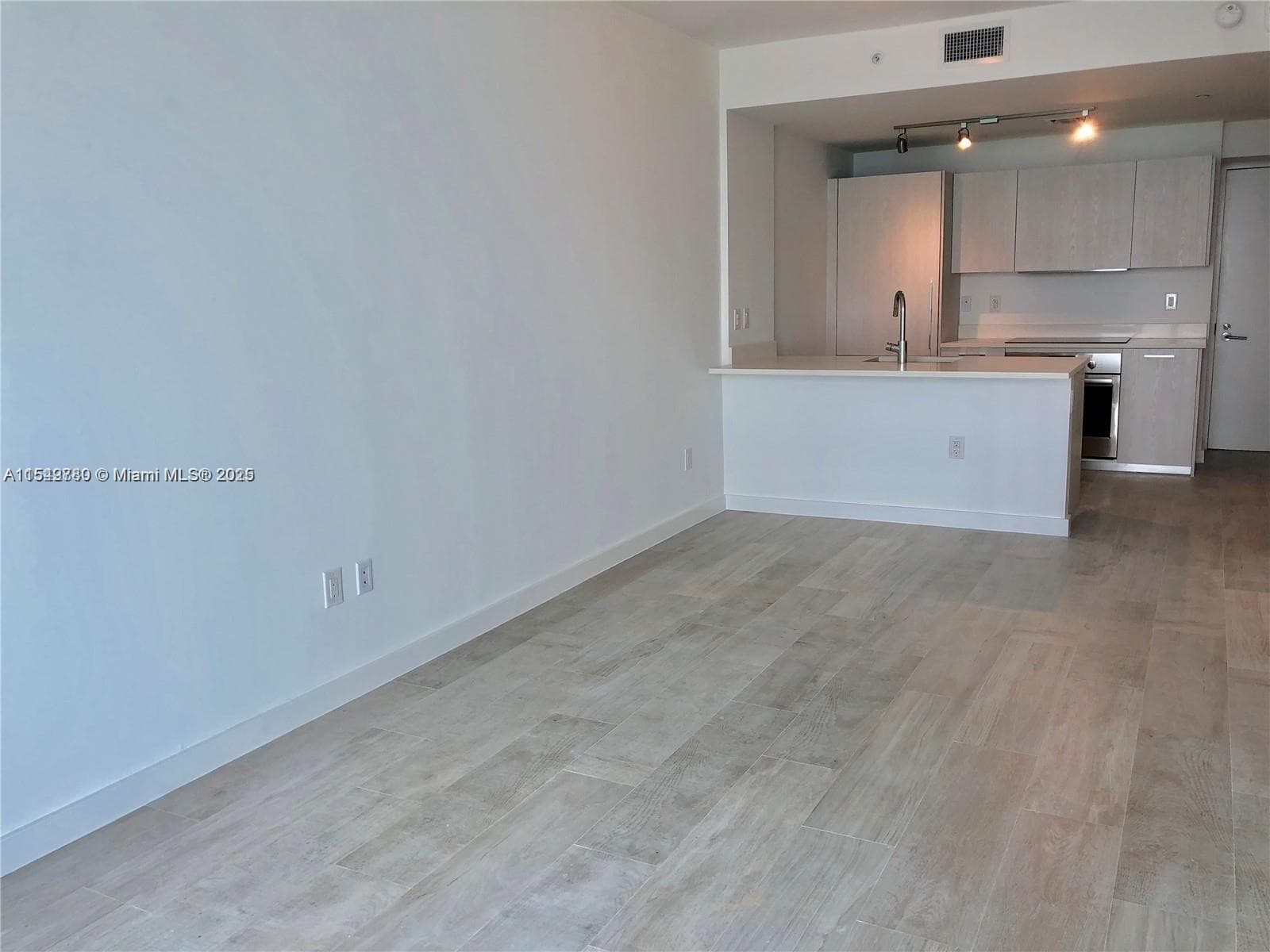 501 NE 31st St # 3004, Miami FL 33137 — 19