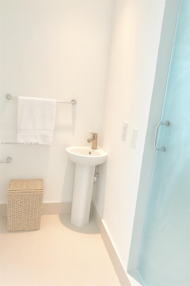 501 NE 31st St # 3004, Miami FL 33137 — 4