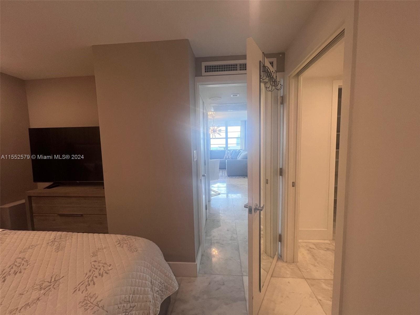 100 Lincoln Rd # 1536, Miami Beach FL 33139 — 6