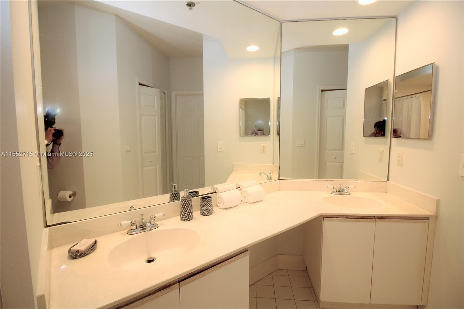 3255 NE 184th St # 12311, Aventura FL 33160 — 14