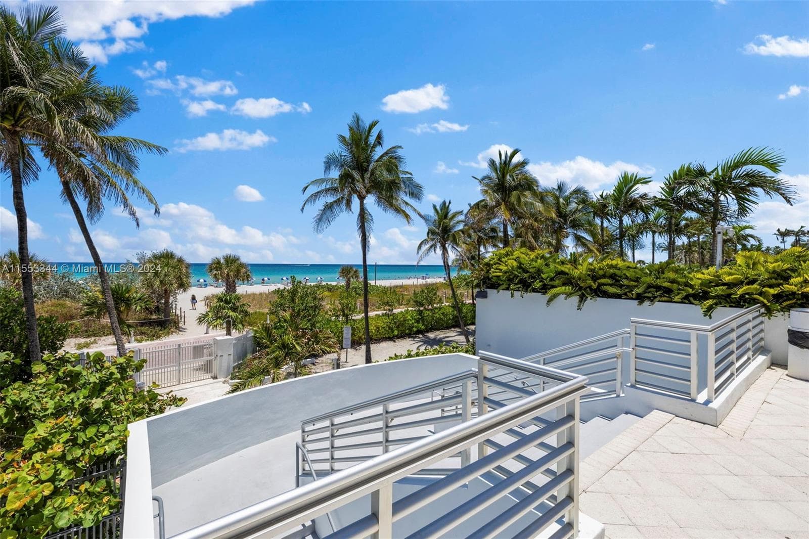 5151 Collins Ave # 1527, Miami Beach FL 33140 — 52