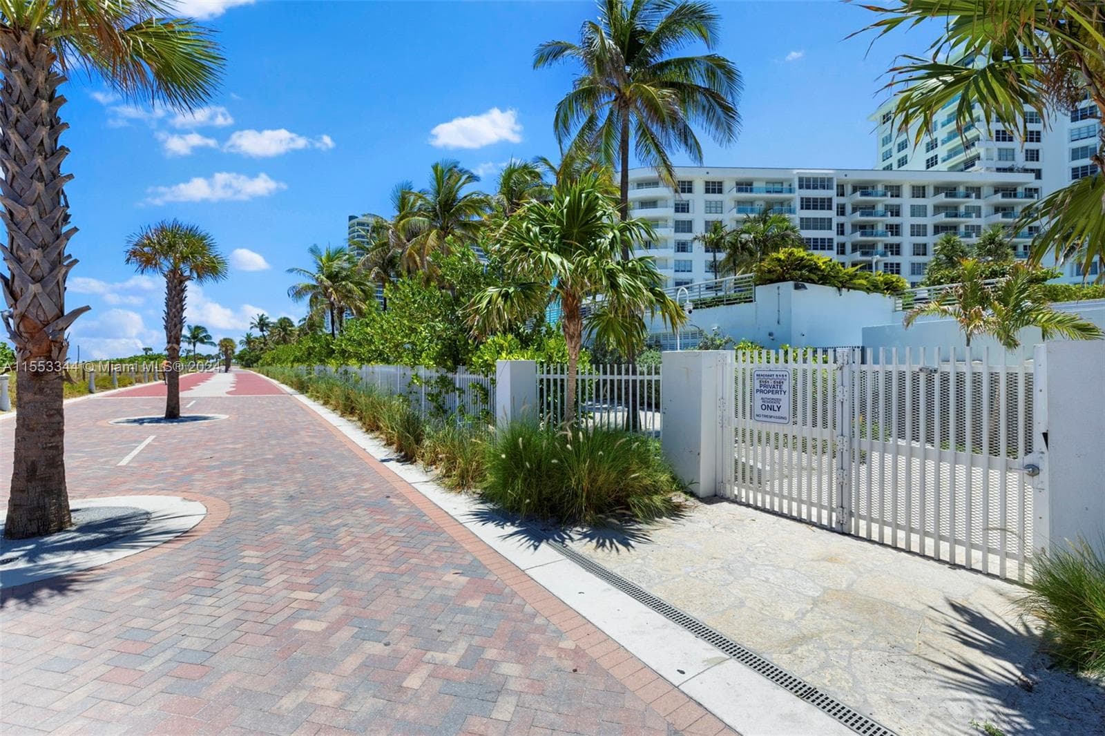 5151 Collins Ave # 1527, Miami Beach FL 33140 — 53