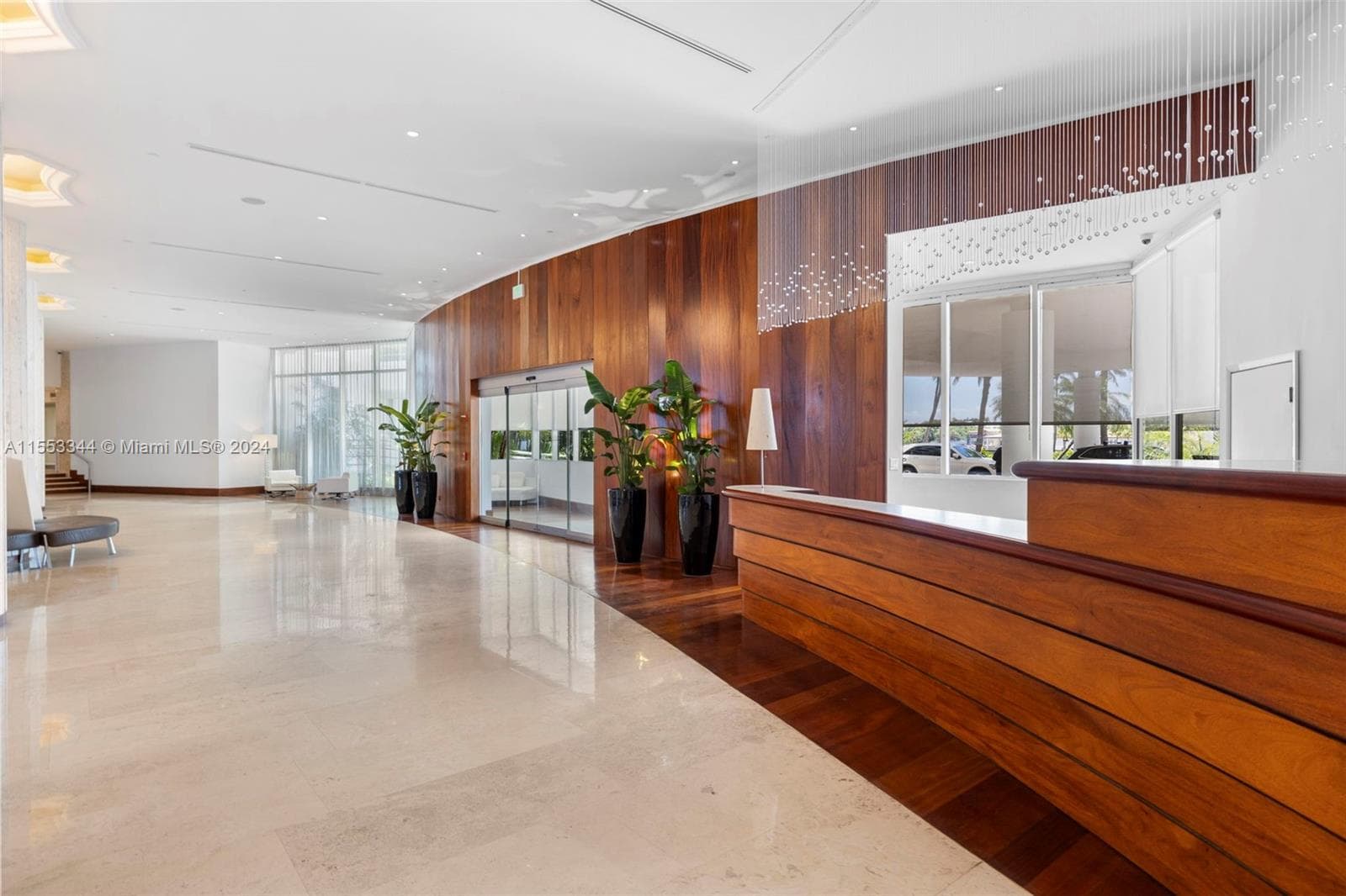 5151 Collins Ave # 1527, Miami Beach FL 33140 — 61