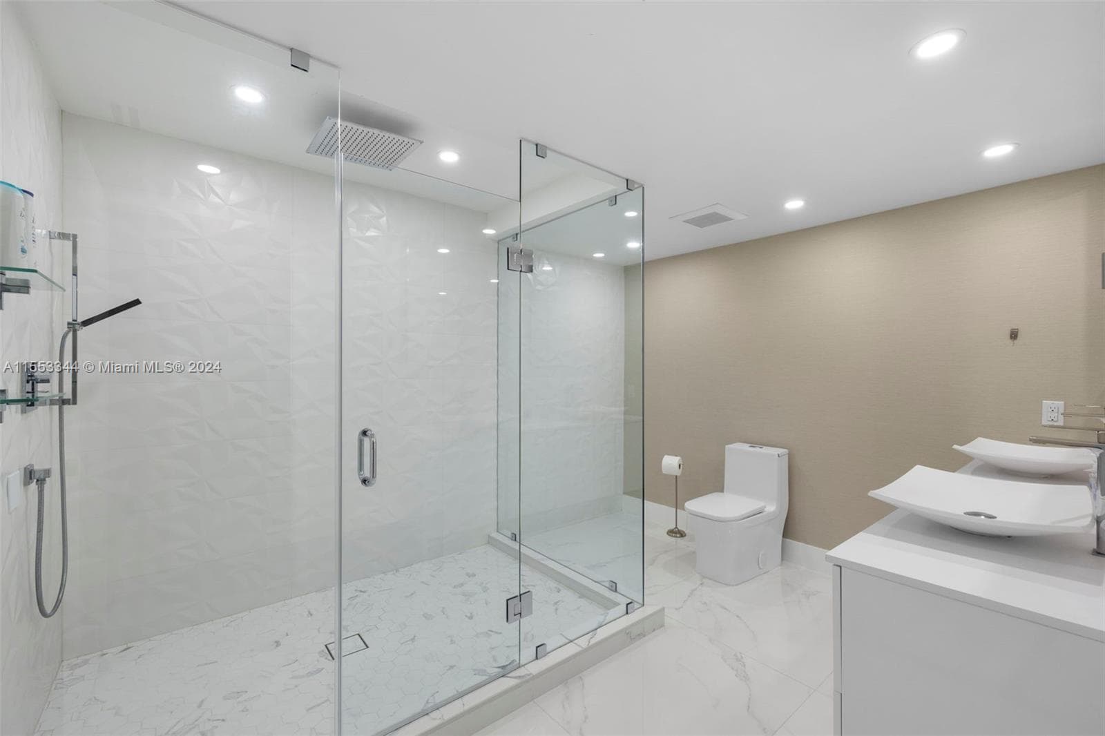 5151 Collins Ave # 1527, Miami Beach FL 33140 — 40