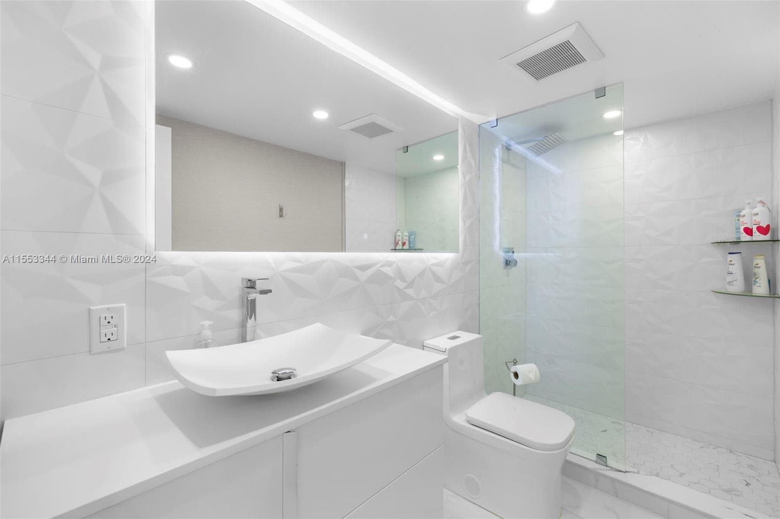 5151 Collins Ave # 1527, Miami Beach FL 33140 — 35