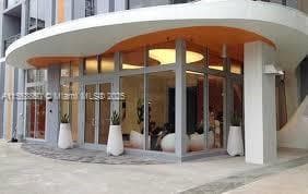 31 SE 6th St # 1606, Miami FL 33131 — 19