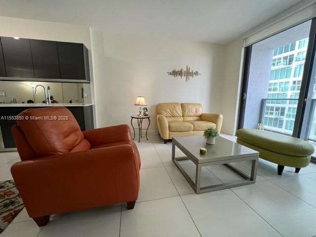 31 SE 6th St # 1606, Miami FL 33131 — 8