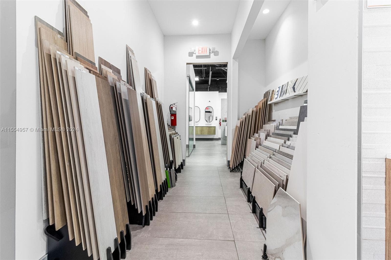 Bath Vanities/Accessories and Flooring, Doral FL 33122 — 23