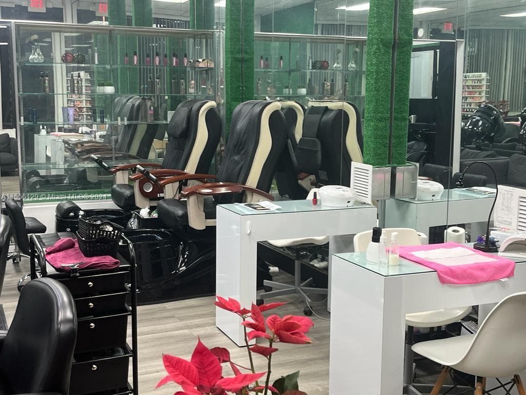 11400 W FLAGLER ST, Sweetwater FL 33174 — 4
