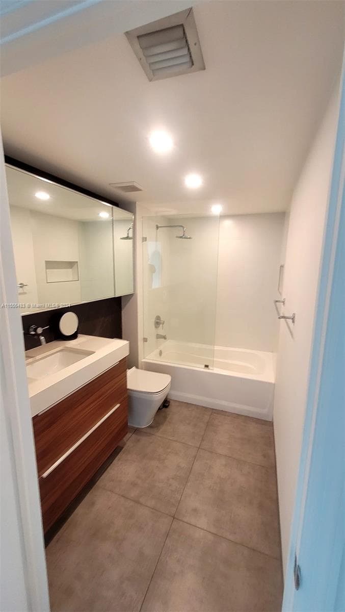 1155 Brickell Bay Dr # 2805, Miami FL 33131 — 2