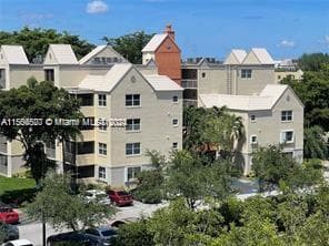 8255 Lake Dr # 204, Doral FL 33166 — 2