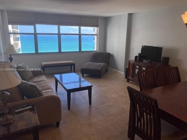 6039 Collins Ave # 1110, Miami Beach FL 33140 — 11