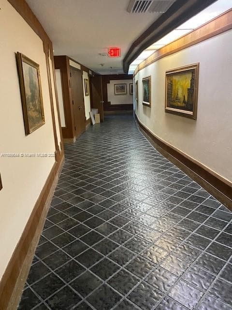 6039 Collins Ave # 1110, Miami Beach FL 33140 — 29