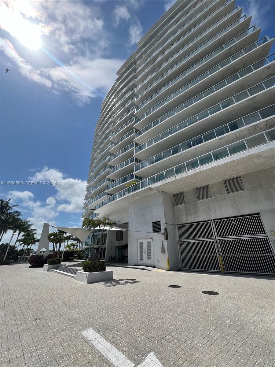 6700 Indian Creek Dr # 701, Miami Beach FL 33141 — 33