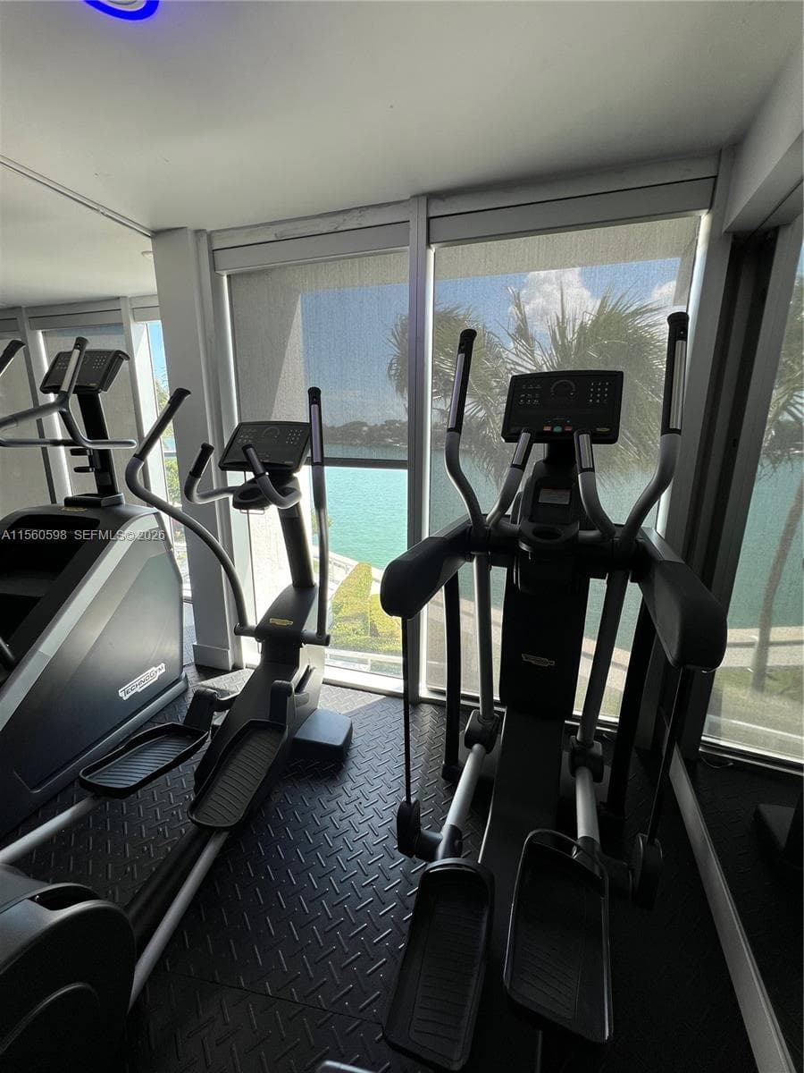 6700 Indian Creek Dr # 701, Miami Beach FL 33141 — 31