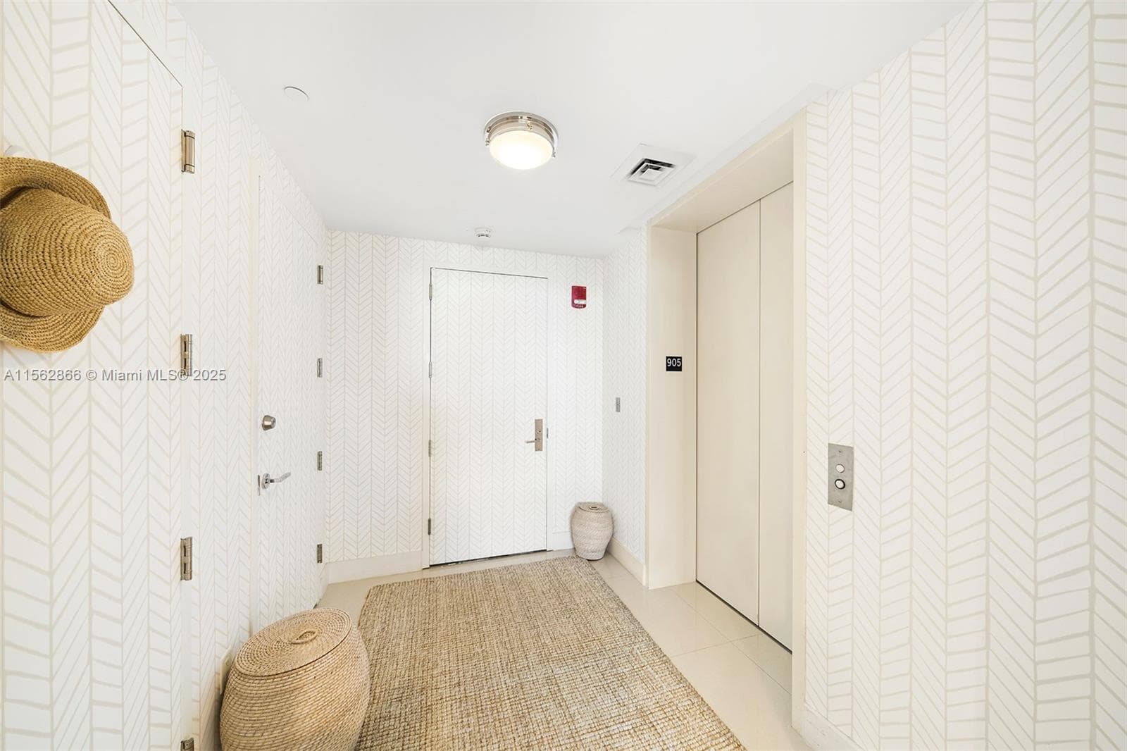 360 Ocean Dr # 905S, Key Biscayne FL 33149 — 23