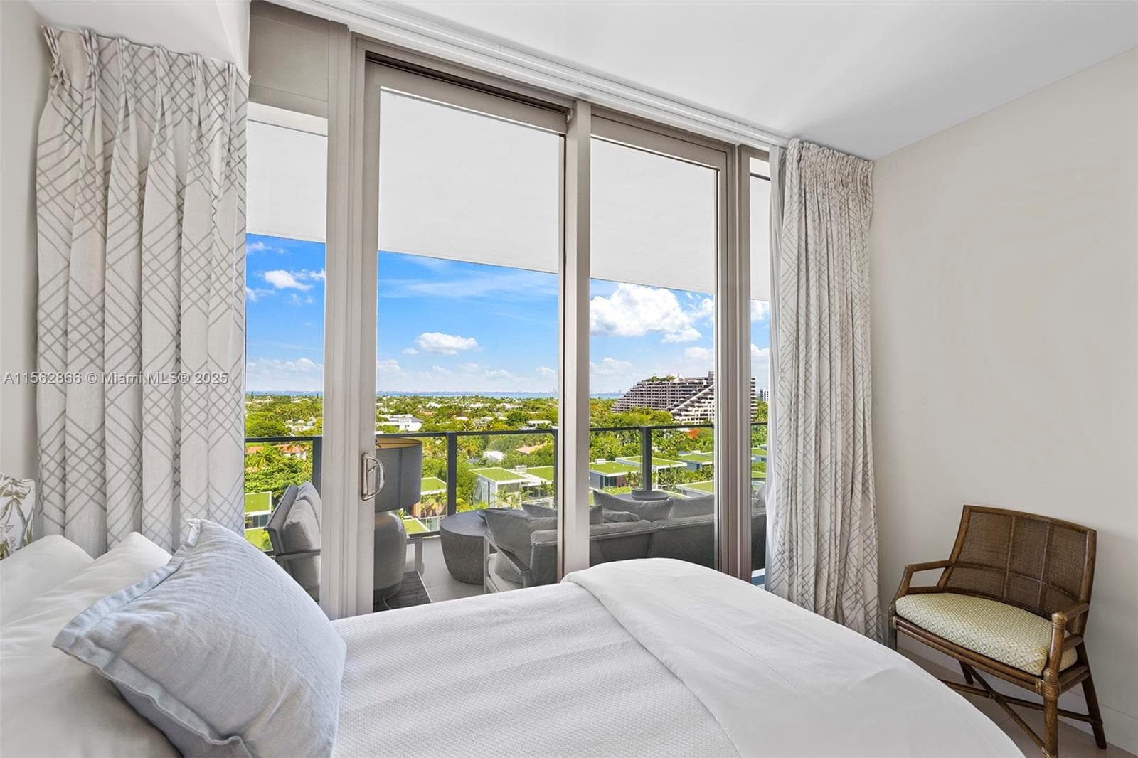 360 Ocean Dr # 905S, Key Biscayne FL 33149 — 18