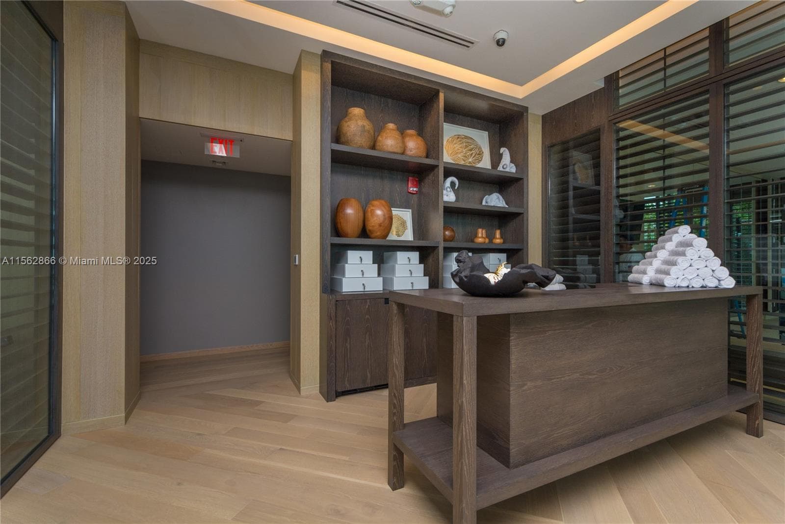 360 Ocean Dr # 905S, Key Biscayne FL 33149 — 40
