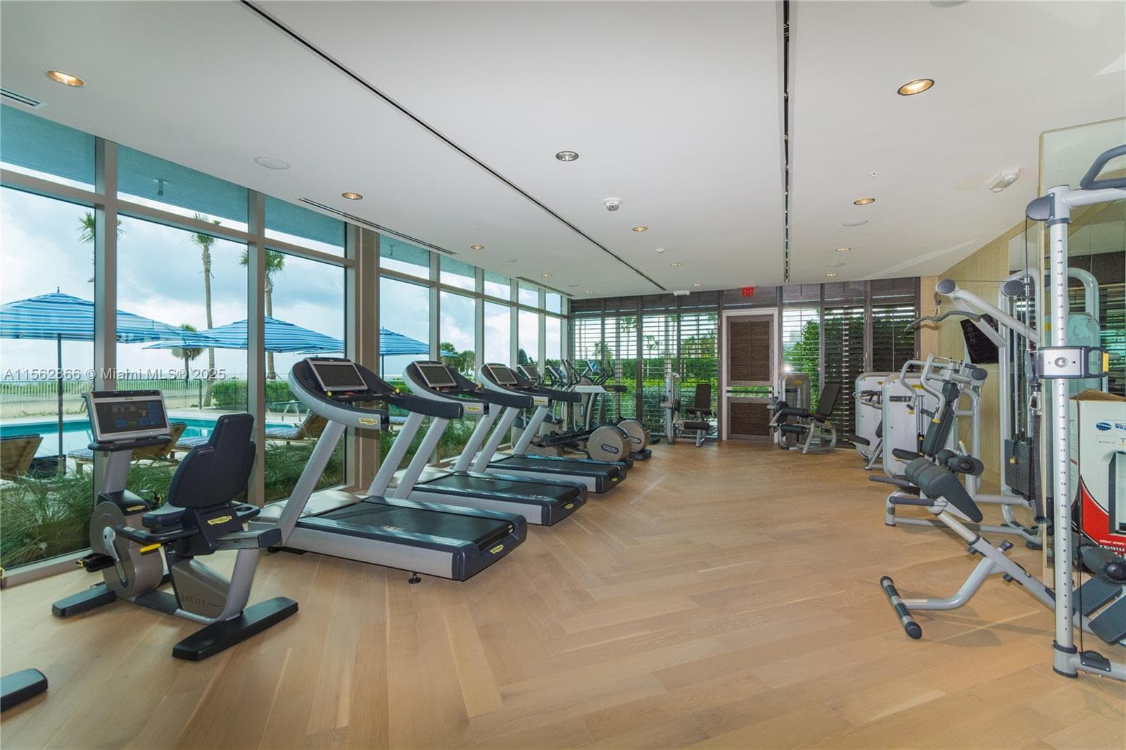 360 Ocean Dr # 905S, Key Biscayne FL 33149 — 39