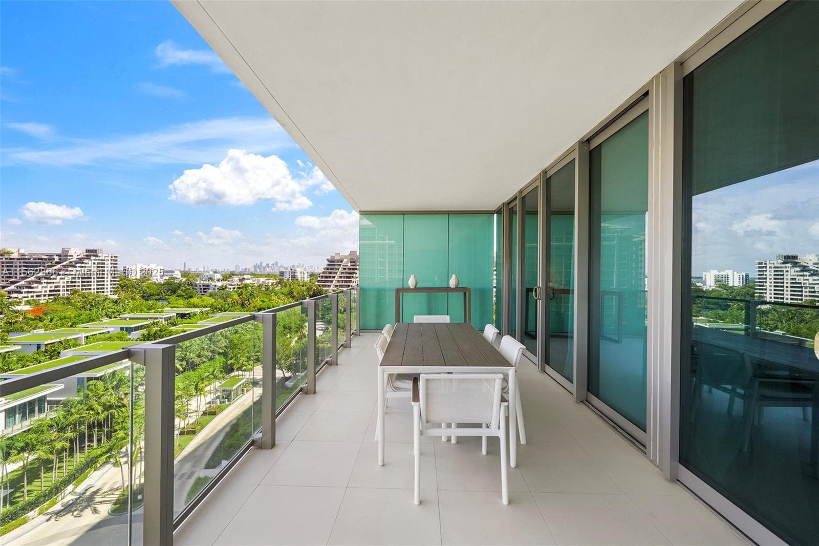 360 Ocean Dr # 905S, Key Biscayne FL 33149 — 25