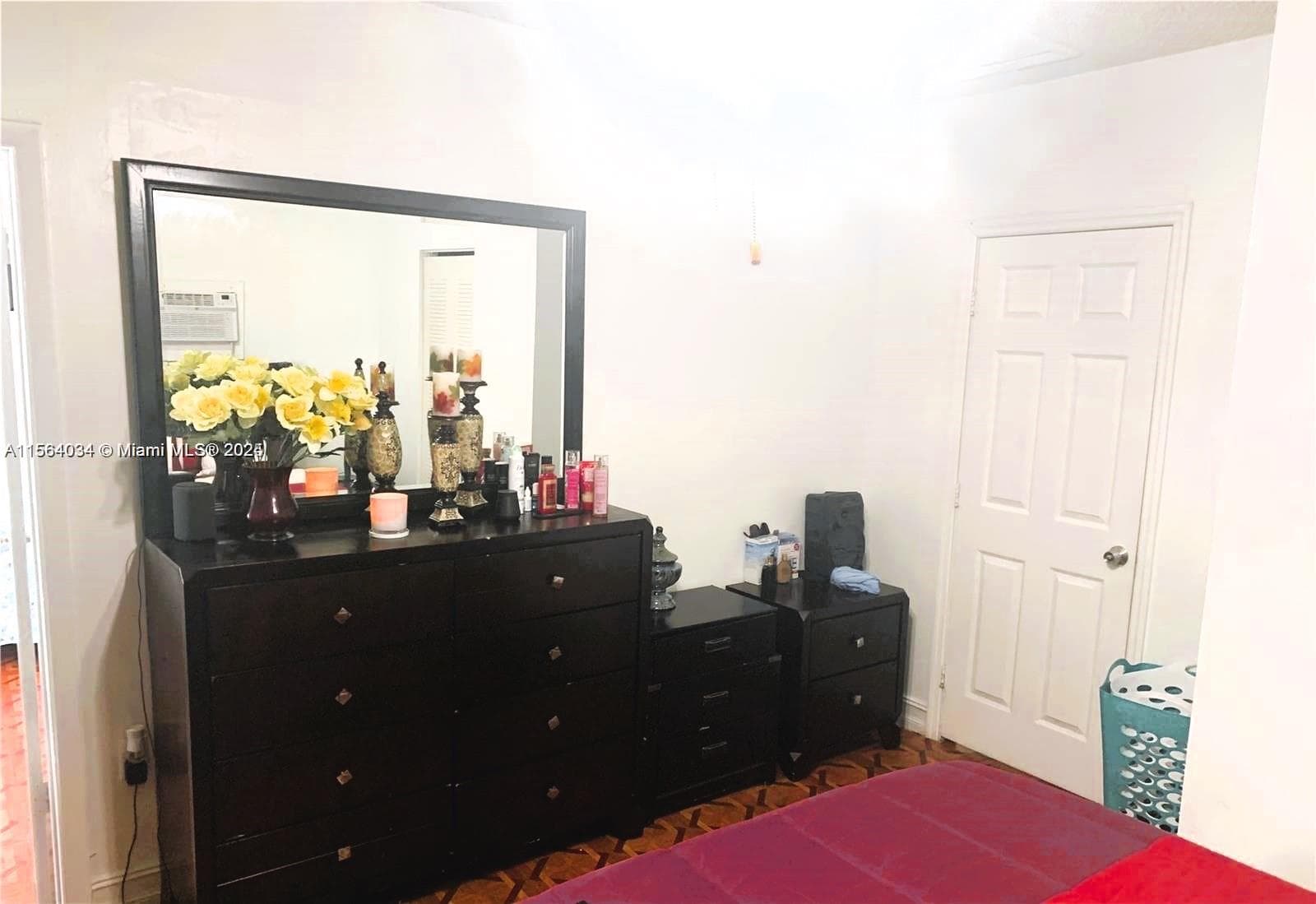 662 E 21st St, Hialeah FL 33013 — 7