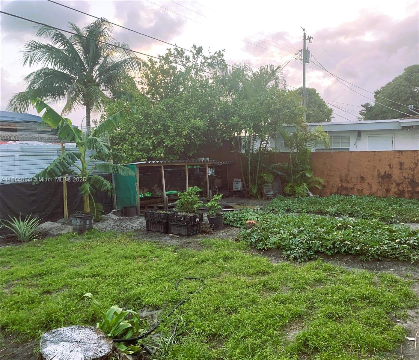 662 E 21st St, Hialeah FL 33013 — 20