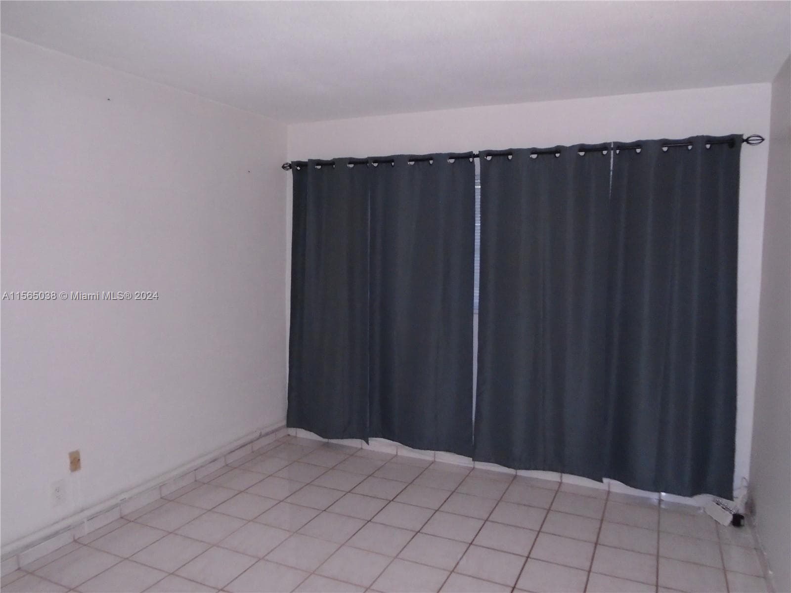 1450 NE 170th St # 102, North Miami Beach FL 33162 — 13