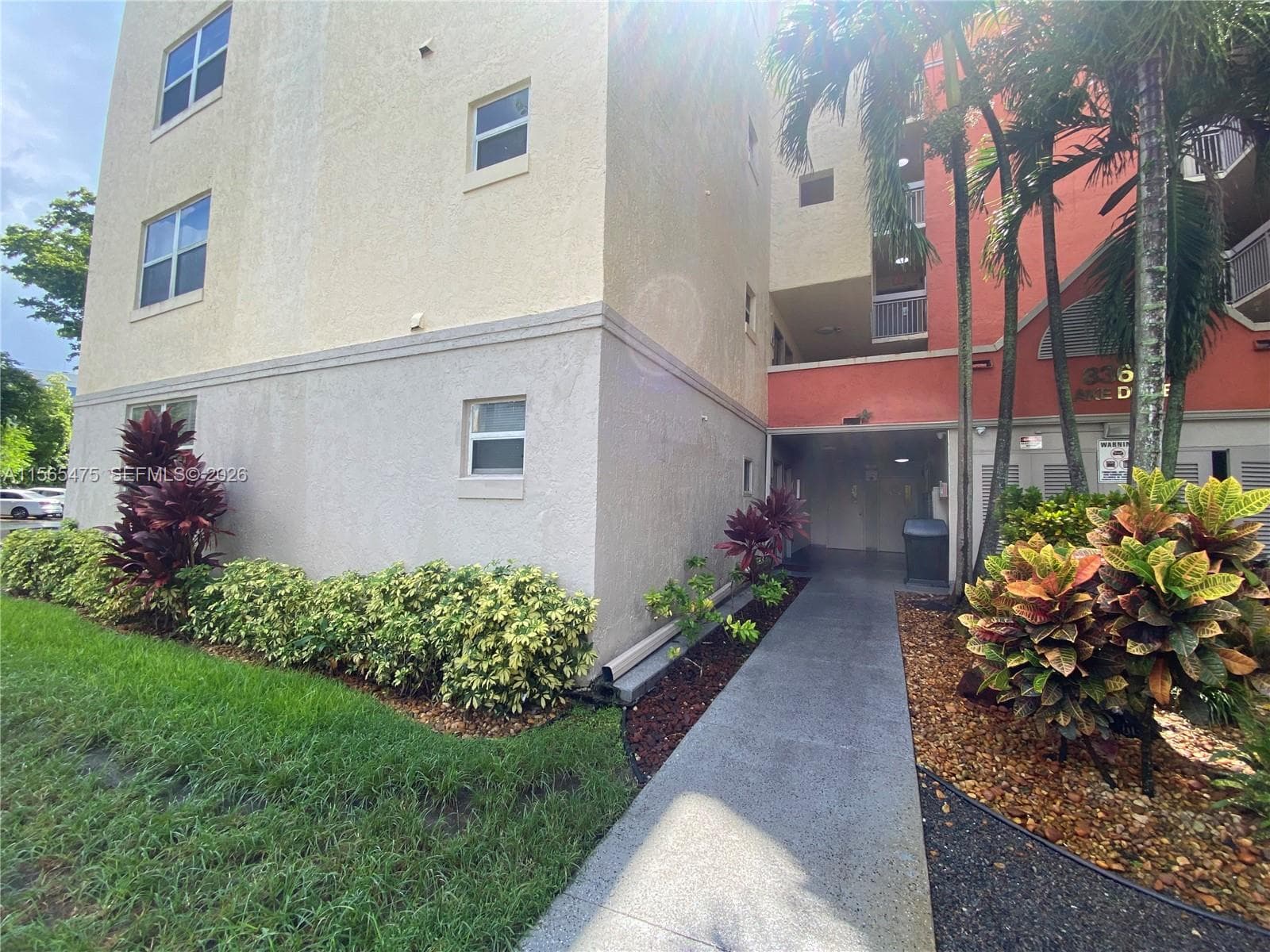 8363 LAKE DR # 101, Doral FL 33166 — 2