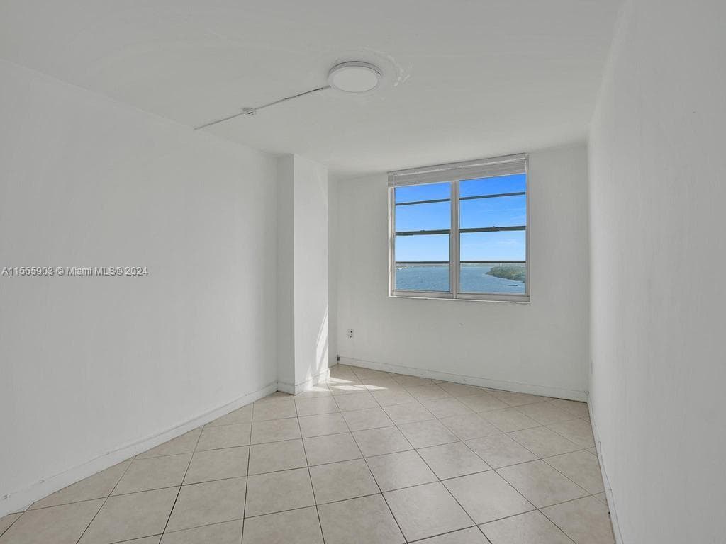 300 Bayview Dr # 906, Sunny Isles Beach FL 33160 — 32