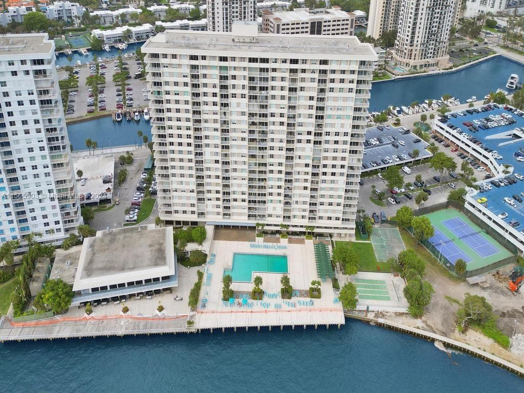 300 Bayview Dr # 906, Sunny Isles Beach FL 33160 — 61