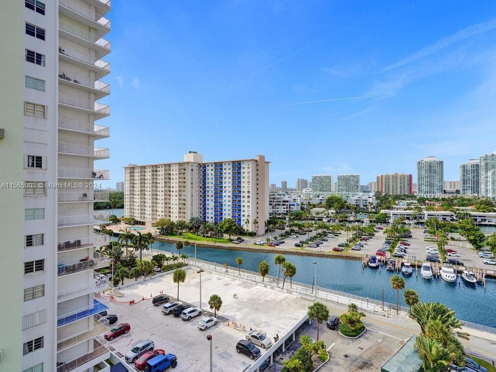 300 Bayview Dr # 906, Sunny Isles Beach FL 33160 — 10