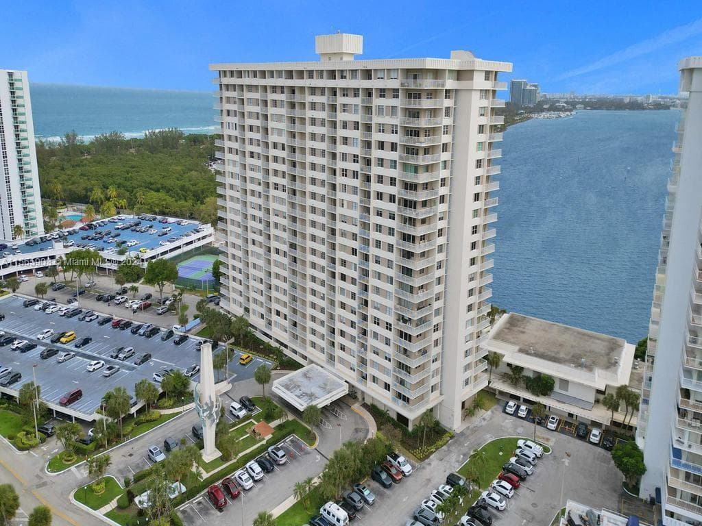 300 Bayview Dr # 906, Sunny Isles Beach FL 33160 — 11