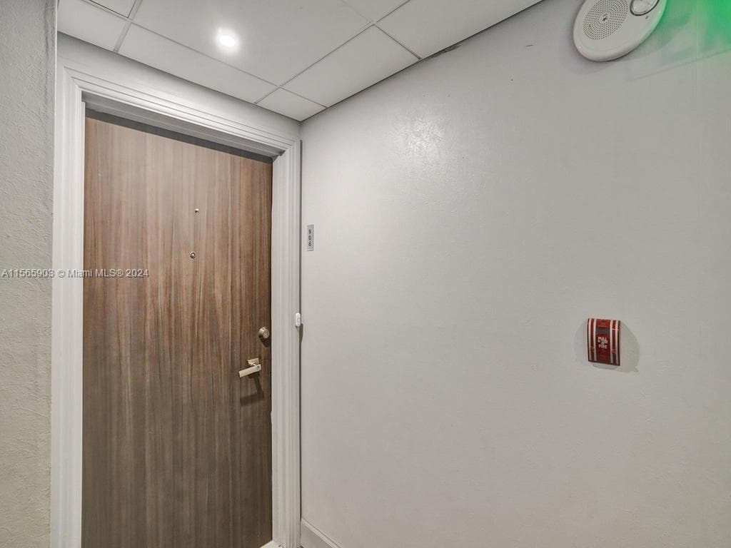 300 Bayview Dr # 906, Sunny Isles Beach FL 33160 — 44