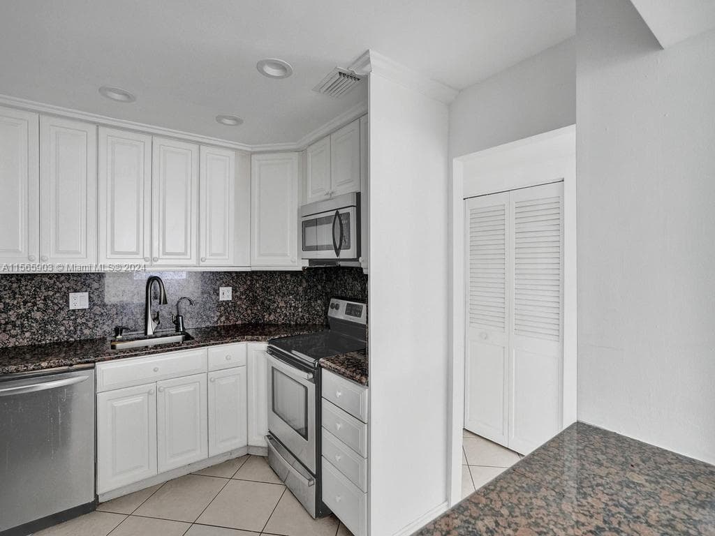 300 Bayview Dr # 906, Sunny Isles Beach FL 33160 — 21