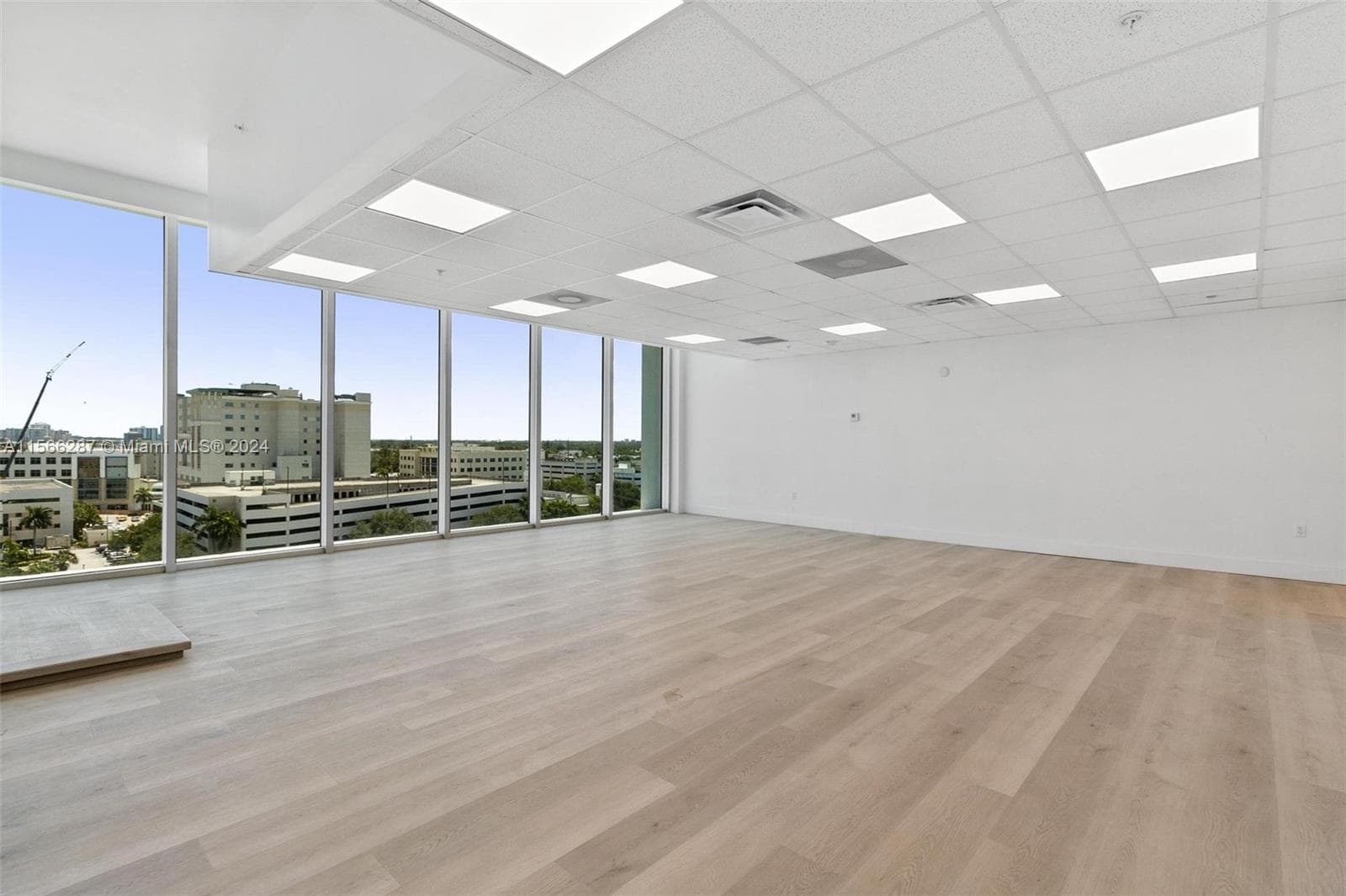 2820 NE 214th St # 909, Aventura FL 33180 — 3