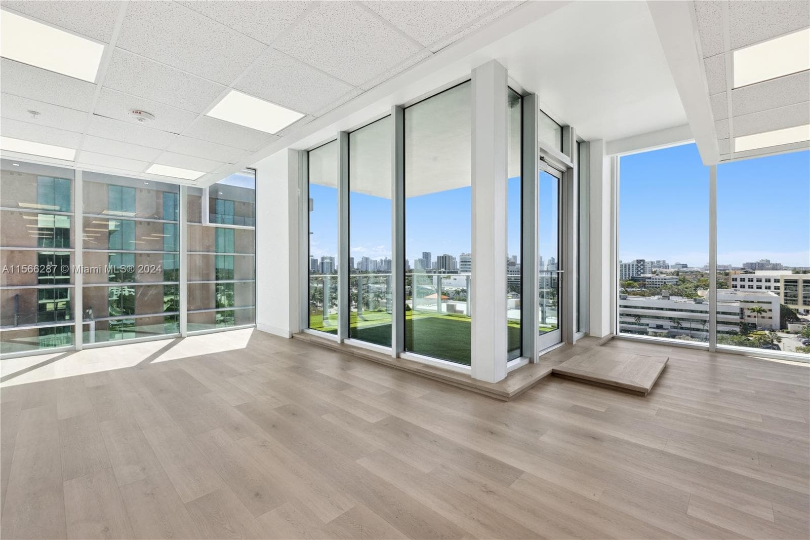 2820 NE 214th St # 909, Aventura FL 33180 — 4