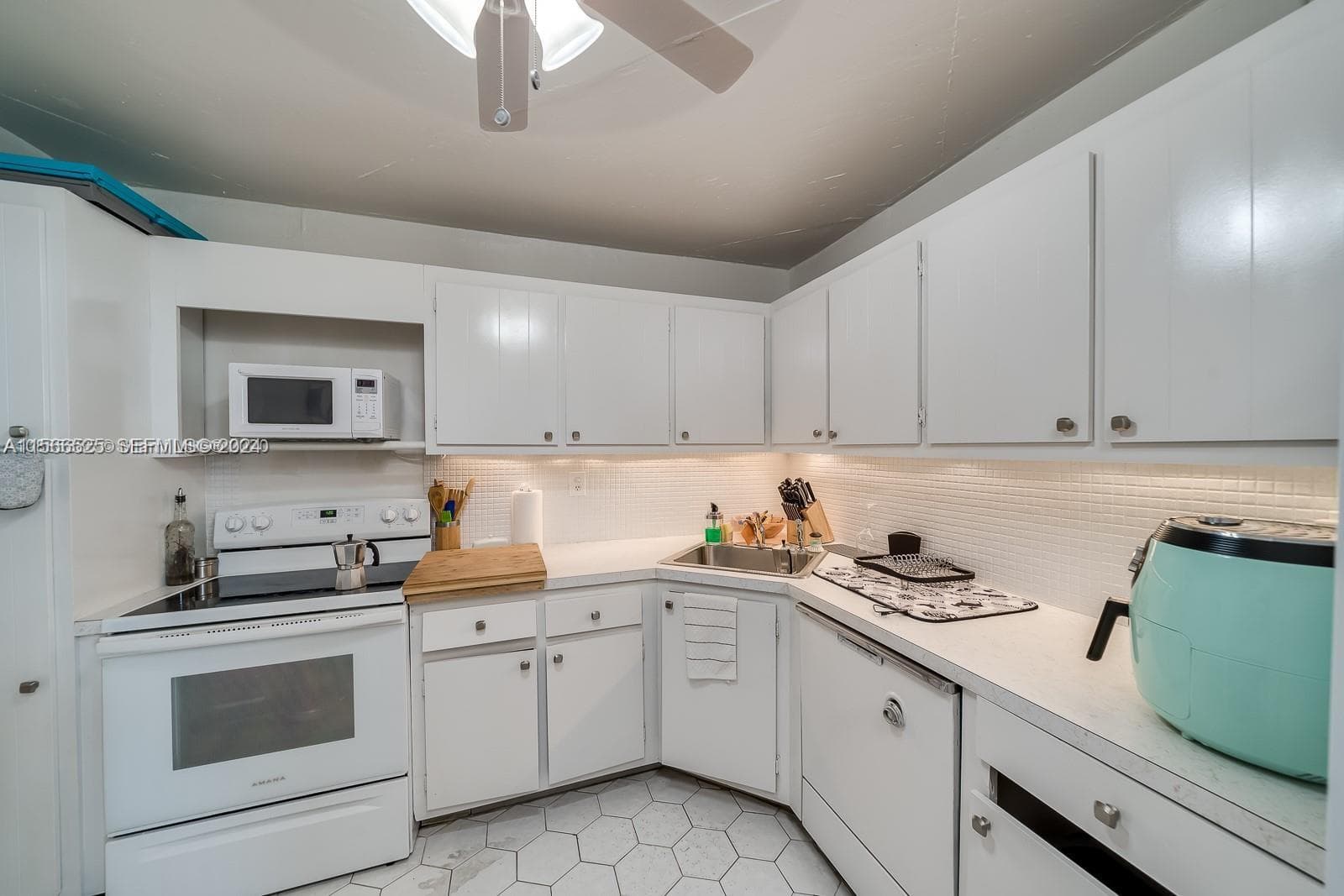 2750 NE 183rd St # 1107, Aventura FL 33160 — 22