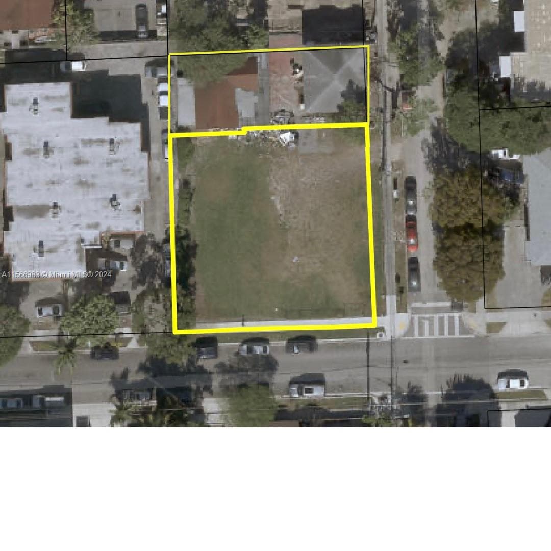 620 NW 11th Ave, Miami FL 33136 — 6