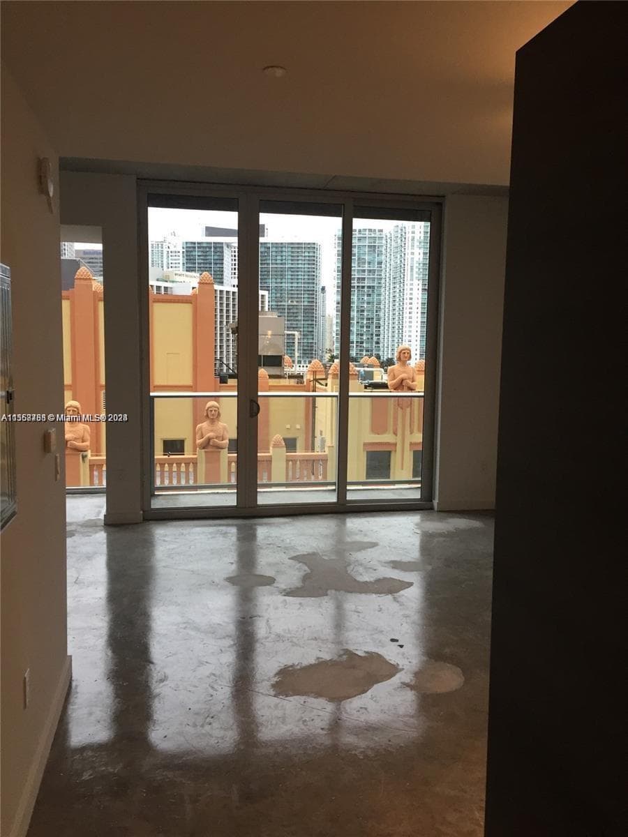 151 SE 1st St # 1505, Miami FL 33131 — 12