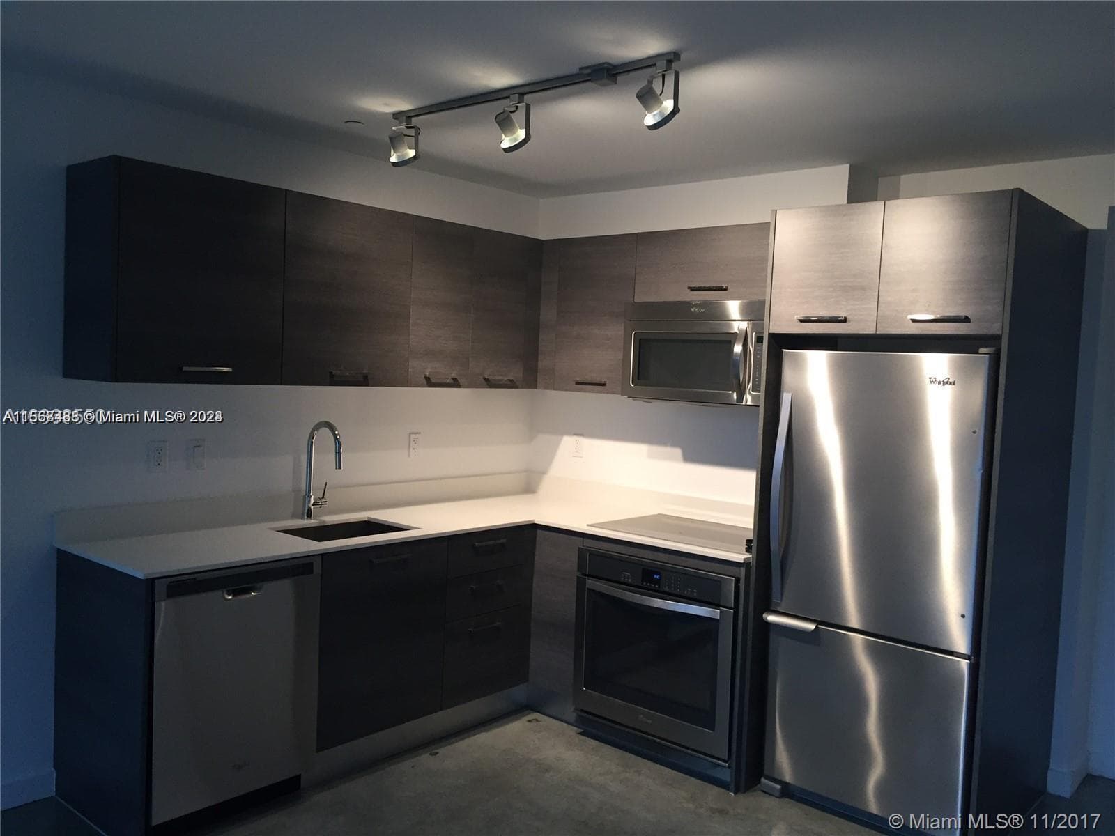 151 SE 1st St # 1505, Miami FL 33131 — 5