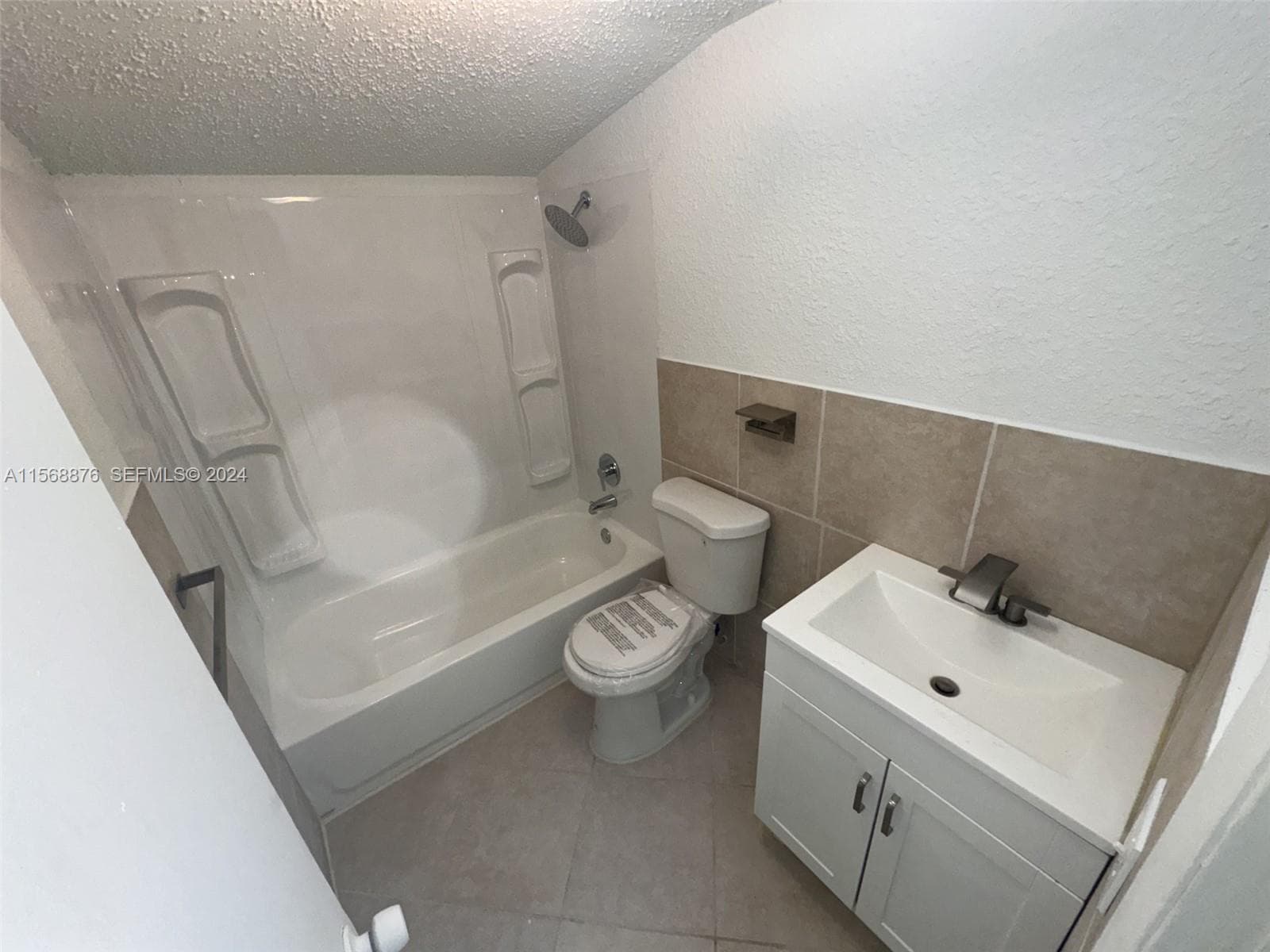 2255 NW 63rd St, Miami FL 33147 — 7