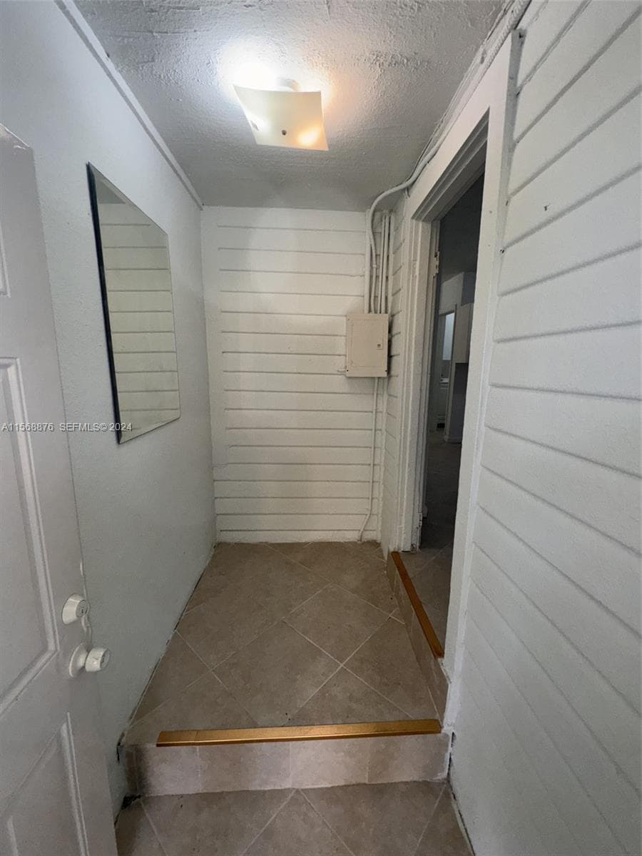 2255 NW 63rd St, Miami FL 33147 — 10