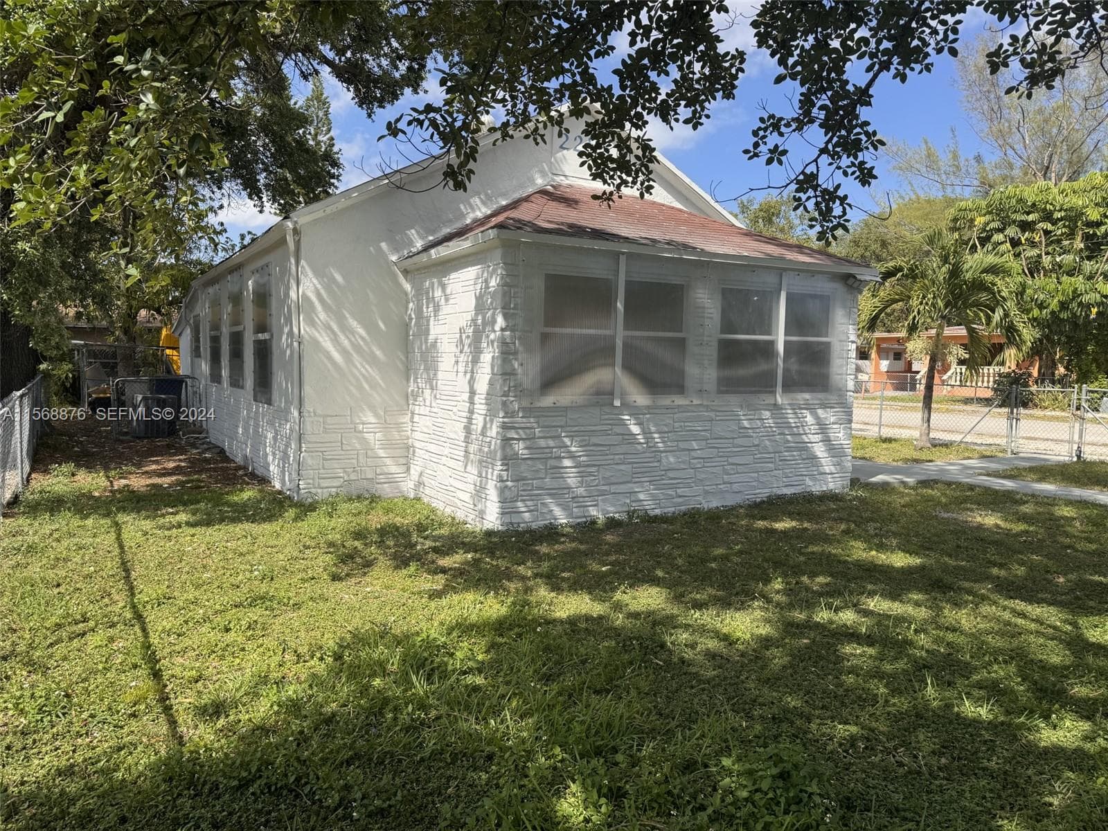 2255 NW 63rd St, Miami FL 33147 — 4