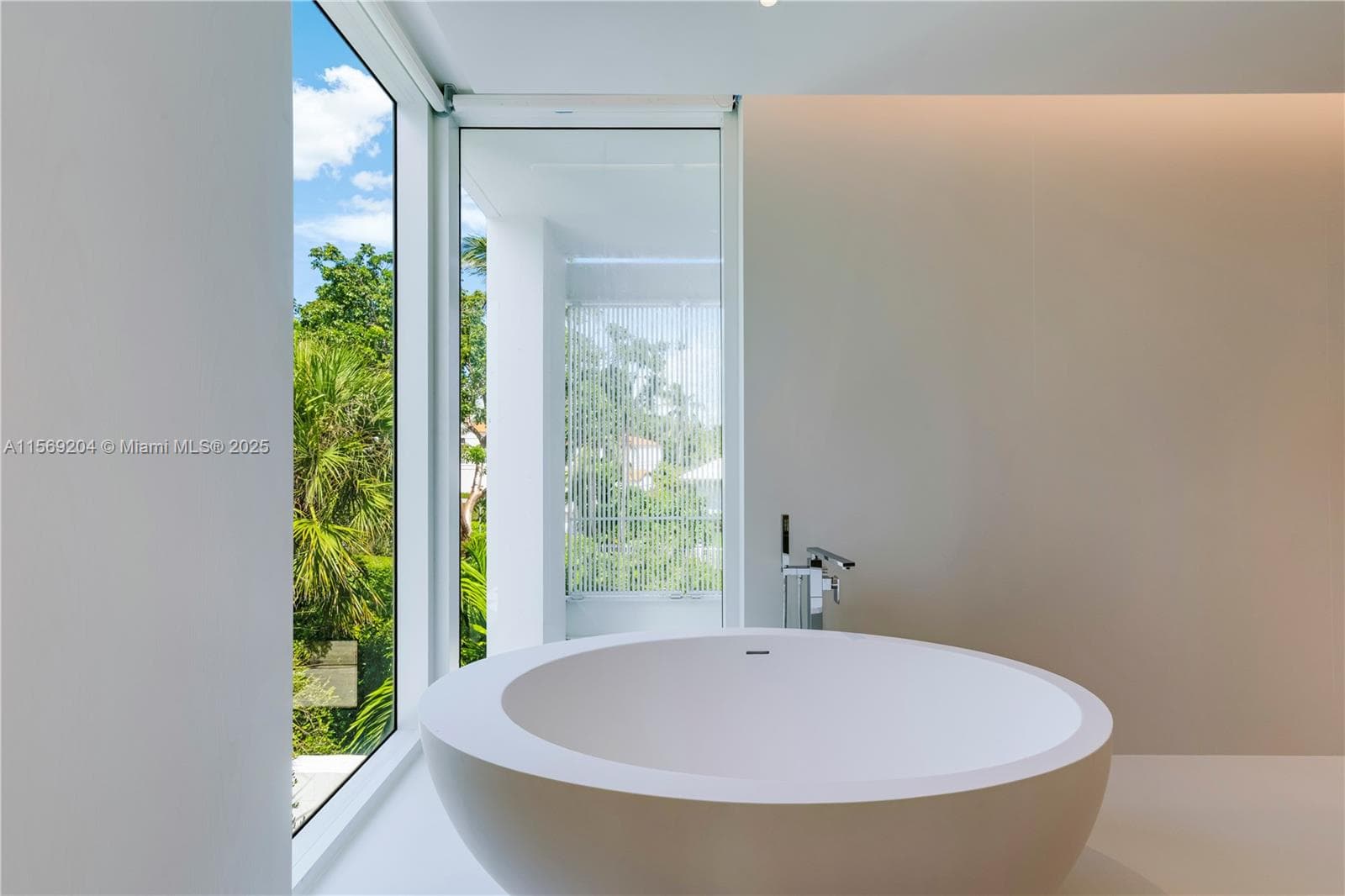 440 S Mashta Dr, Key Biscayne FL 33149 — 56