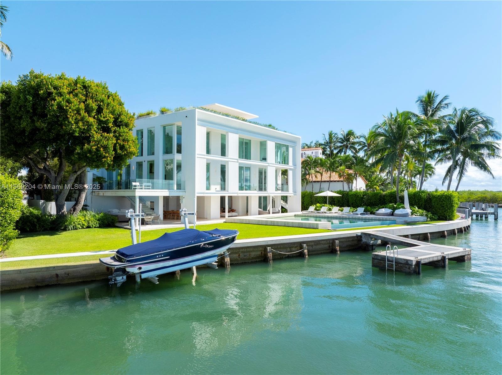 440 S Mashta Dr, Key Biscayne FL 33149 — 98
