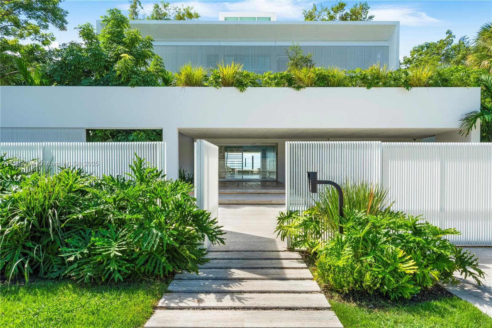 440 S Mashta Dr, Key Biscayne FL 33149 — 3