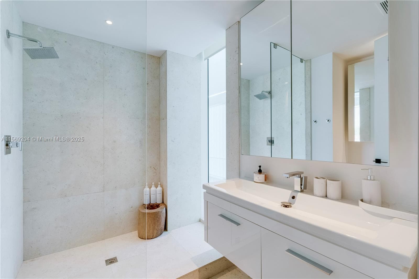 440 S Mashta Dr, Key Biscayne FL 33149 — 36