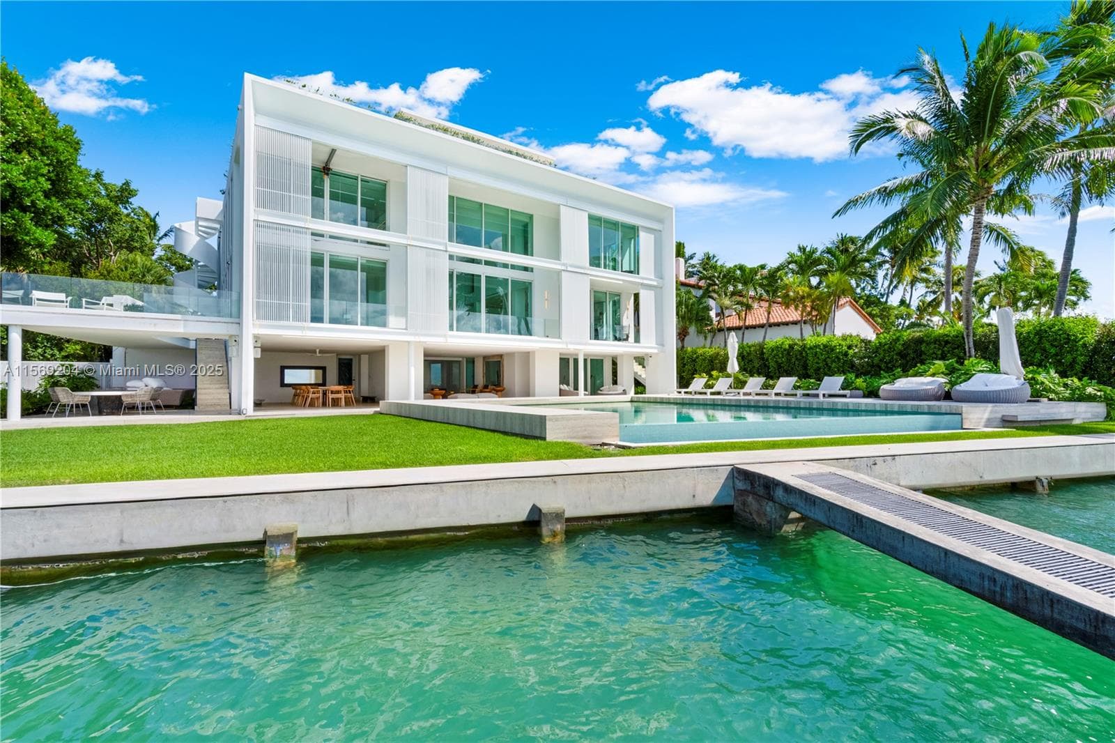 440 S Mashta Dr, Key Biscayne FL 33149 — 49