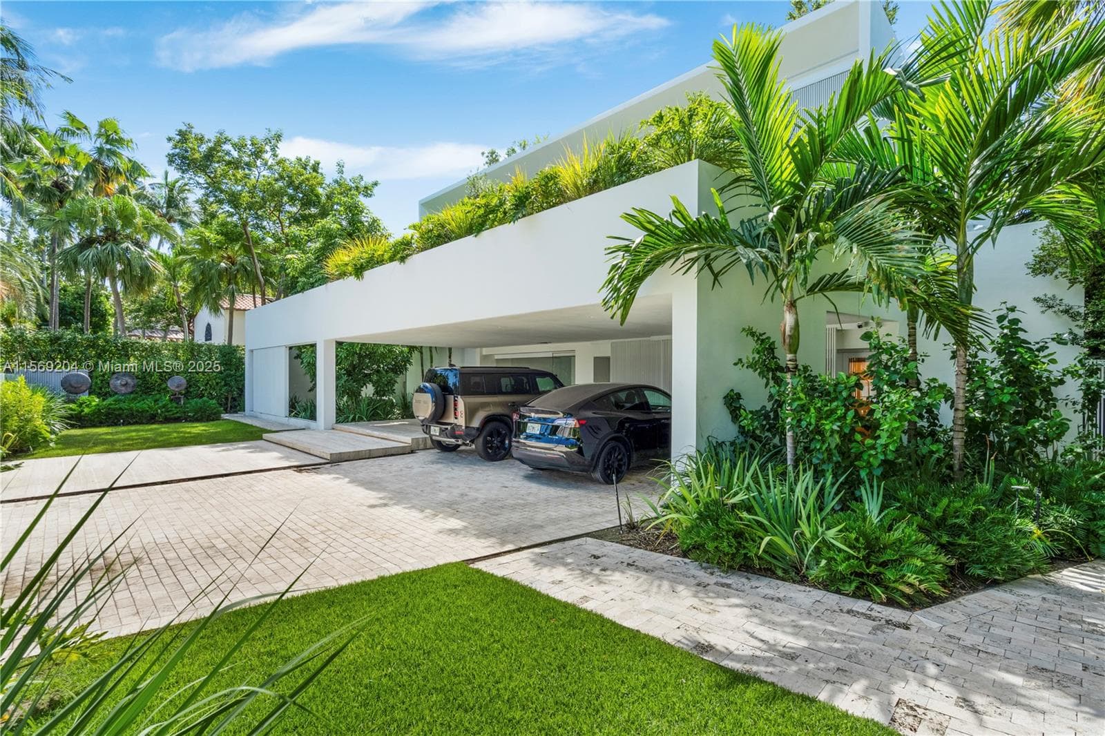 440 S Mashta Dr, Key Biscayne FL 33149 — 68